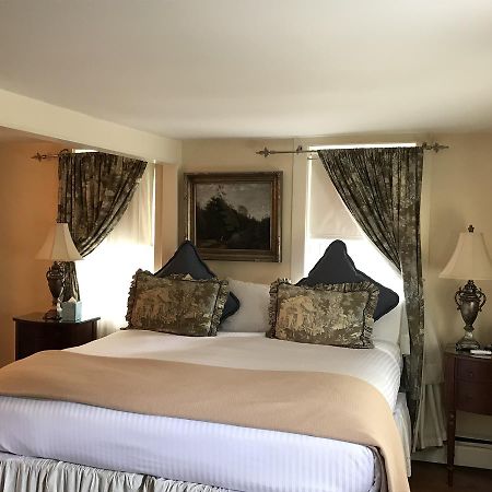 Admiral Farragut Inn Ньюпорт Экстерьер фото